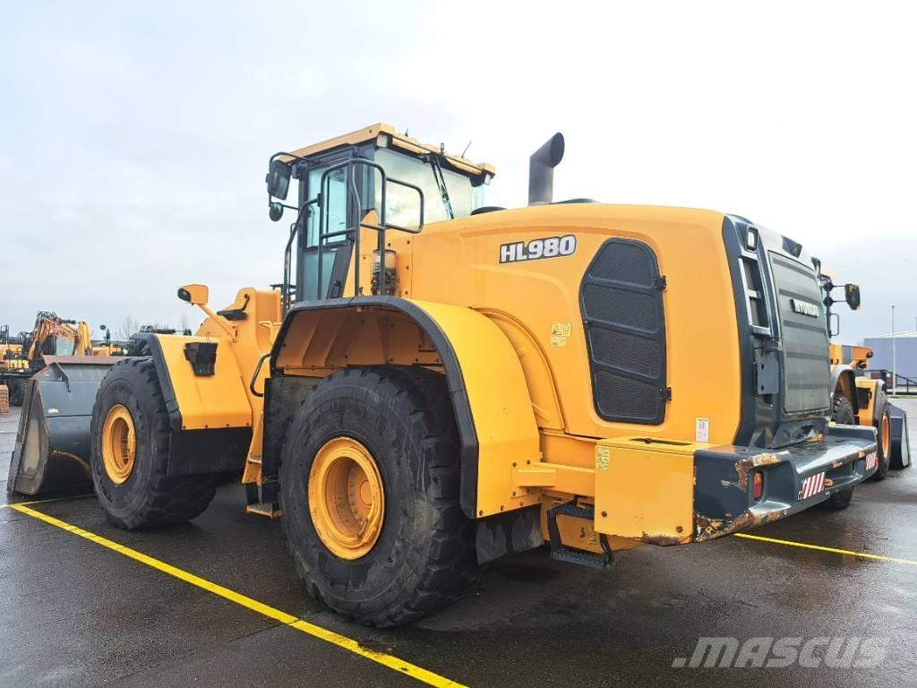 Hyundai HL980 Wheel Loaders