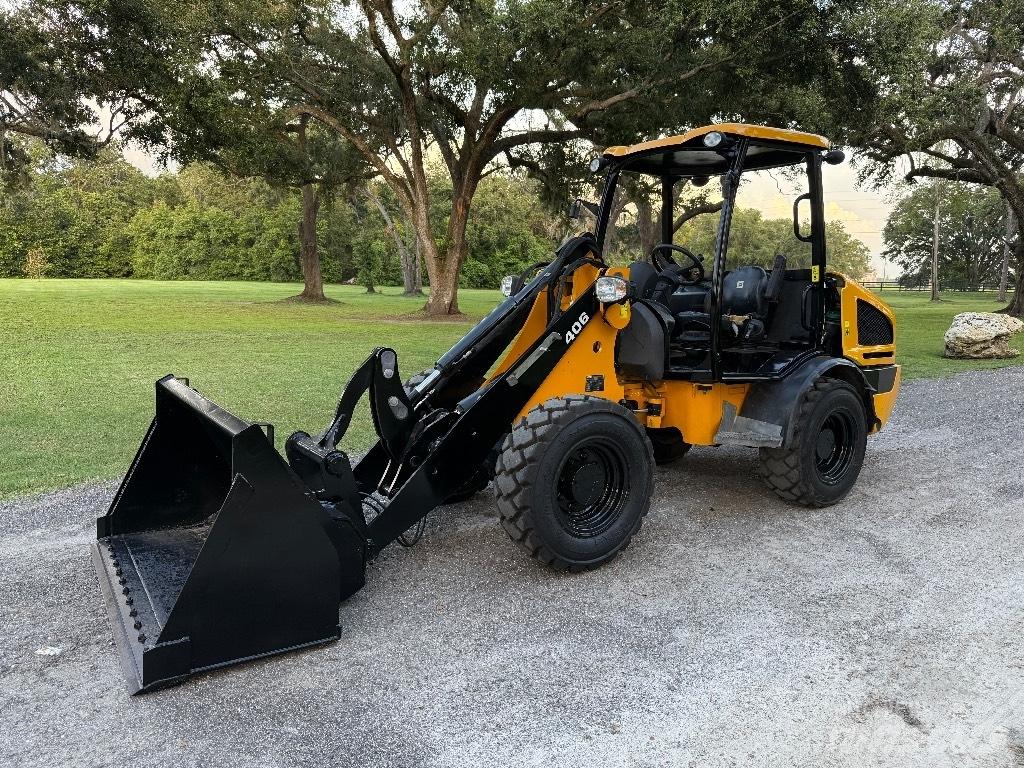 JCB 407 Wheel Loaders