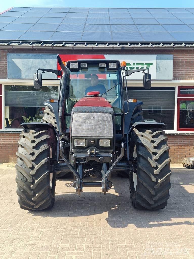 Valtra 8950 Tractors