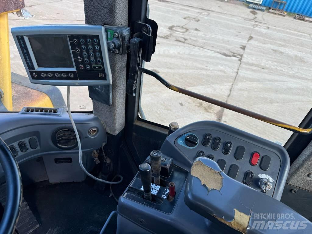 Komatsu WA 470-6 Wheel Loaders