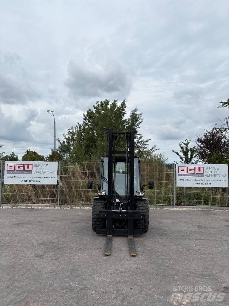 Manitou MSI 35 Rough Terrain Trucks