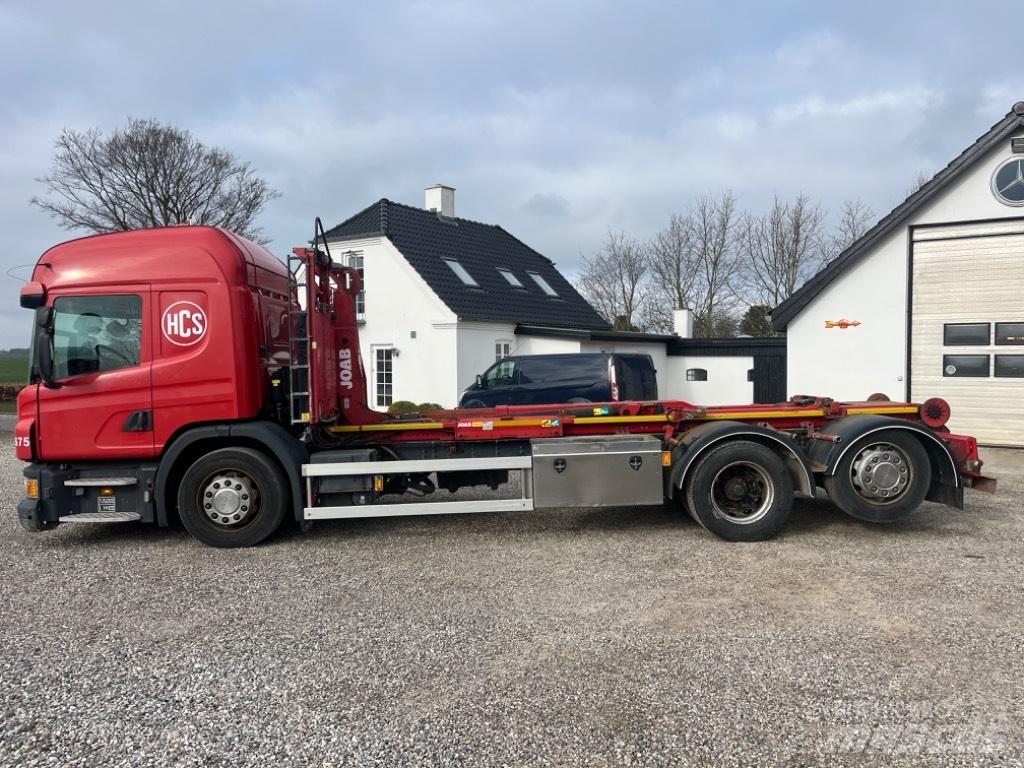 Scania P 320 Hooklifts