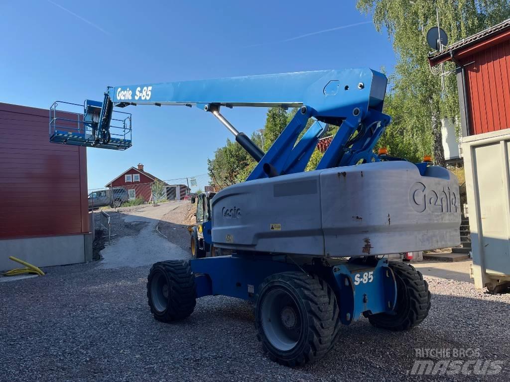 Genie S 85 Telescopic boom lifts