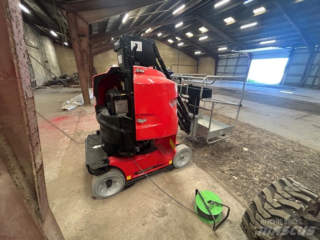 Manitou 100 VJR Vertical mast lifts