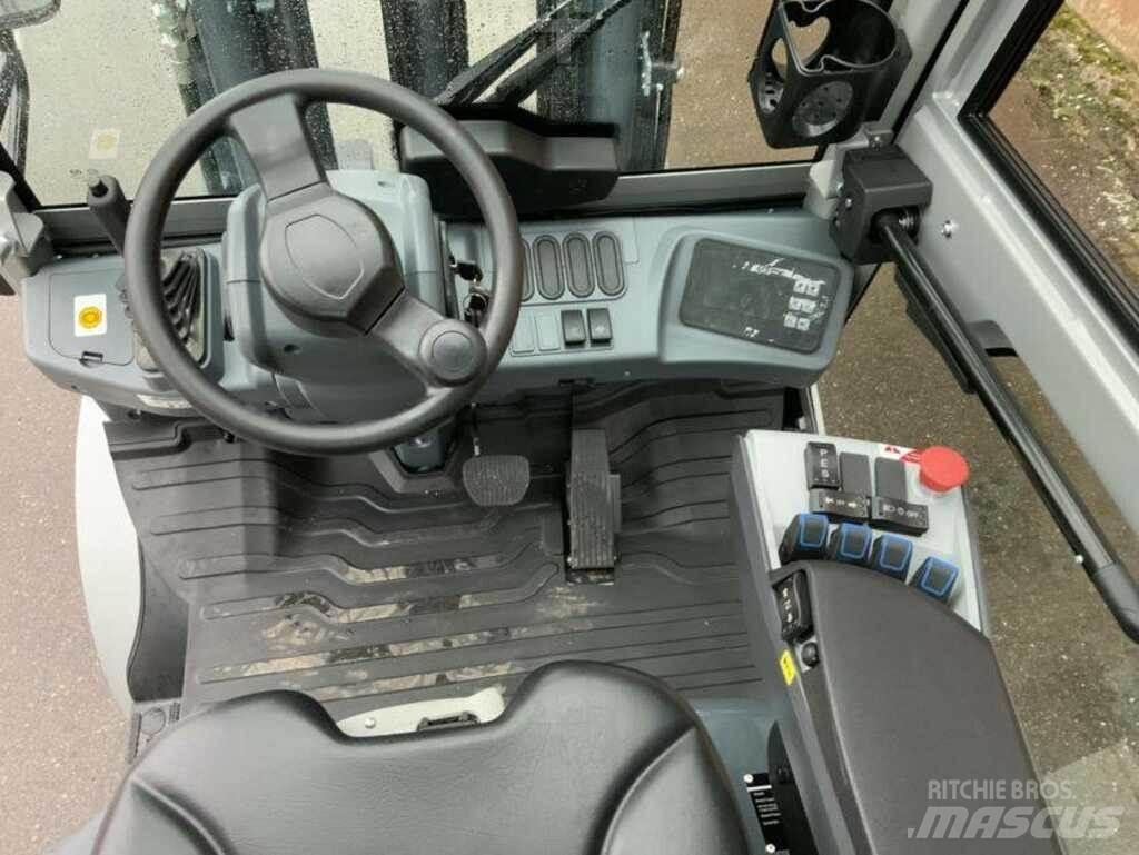 Heli CPD 35 Electric Forklifts
