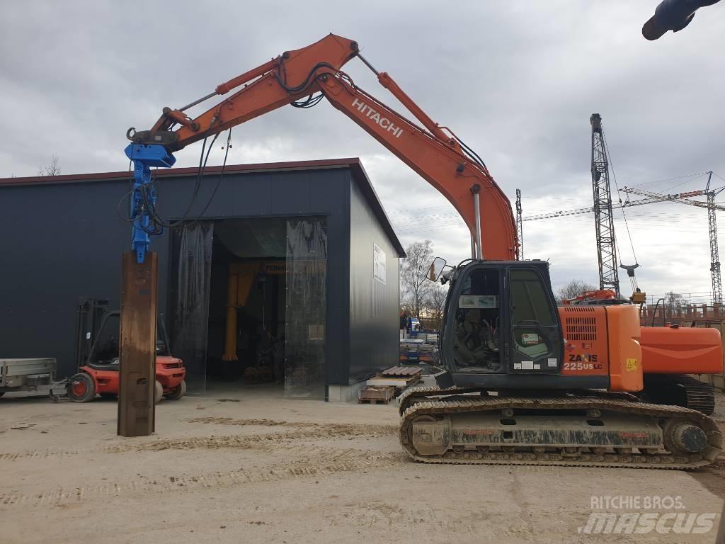  ICE Hitachi 328 B Piling rigs