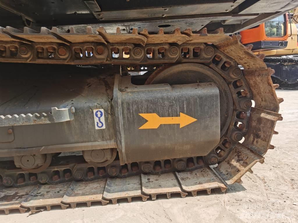 Volvo EC 220 Crawler Excavators