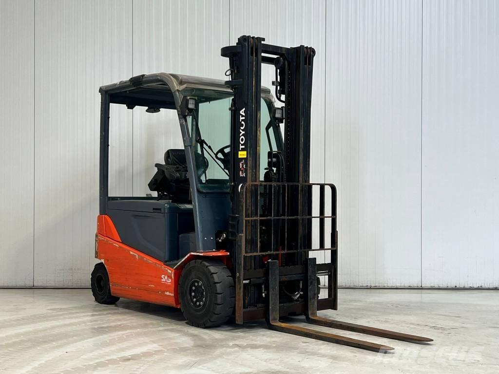 Toyota 8FBMT25 Electric Forklifts
