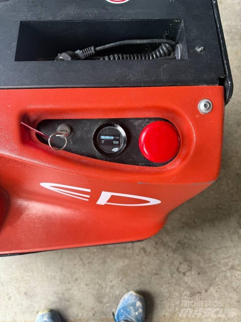 EP WSA 161 Pallet Truck