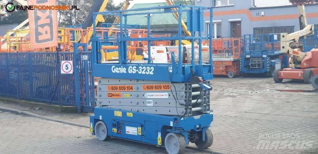 Genie GS 3232 Scissor Lifts