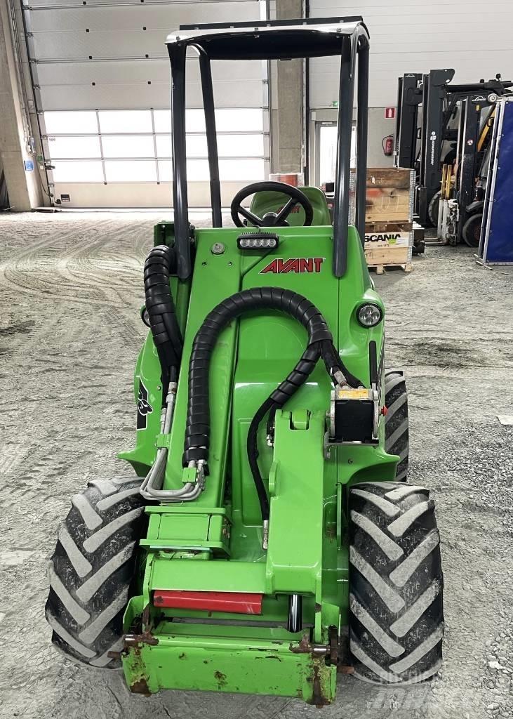Avant 423 Mini Loader