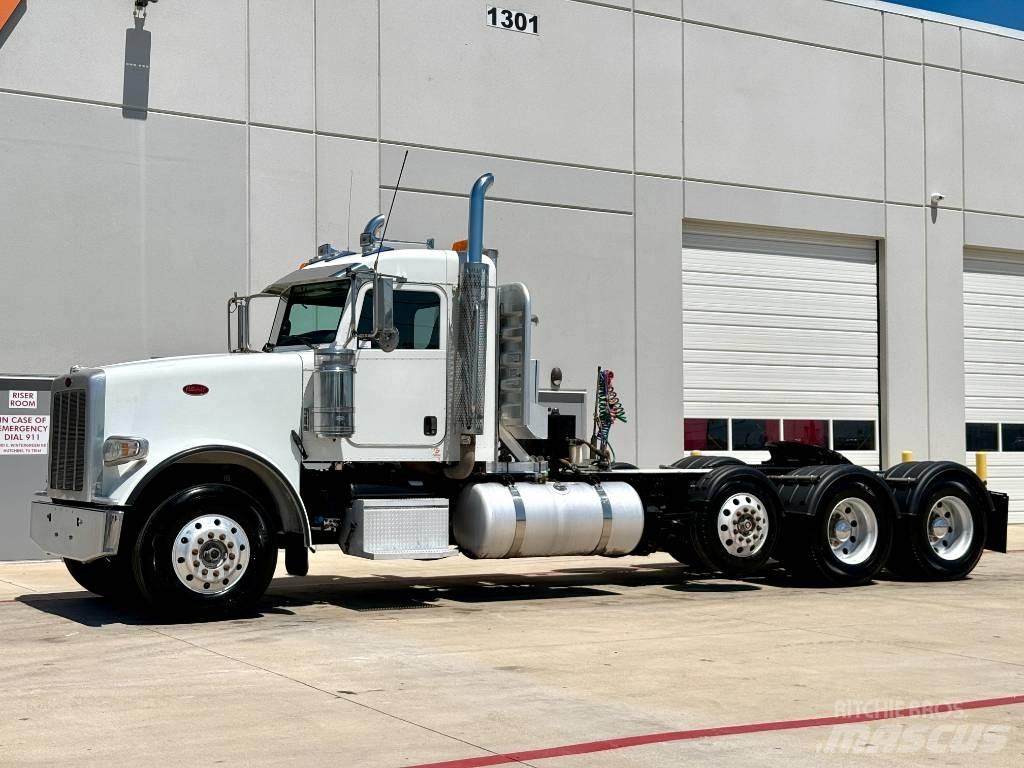 Peterbilt 367 Conventional Trucks / Tractor Trucks
