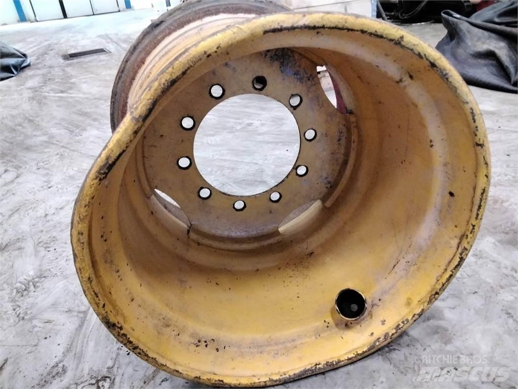 Ösa 250 24x26,5 Tires, wheels and rims