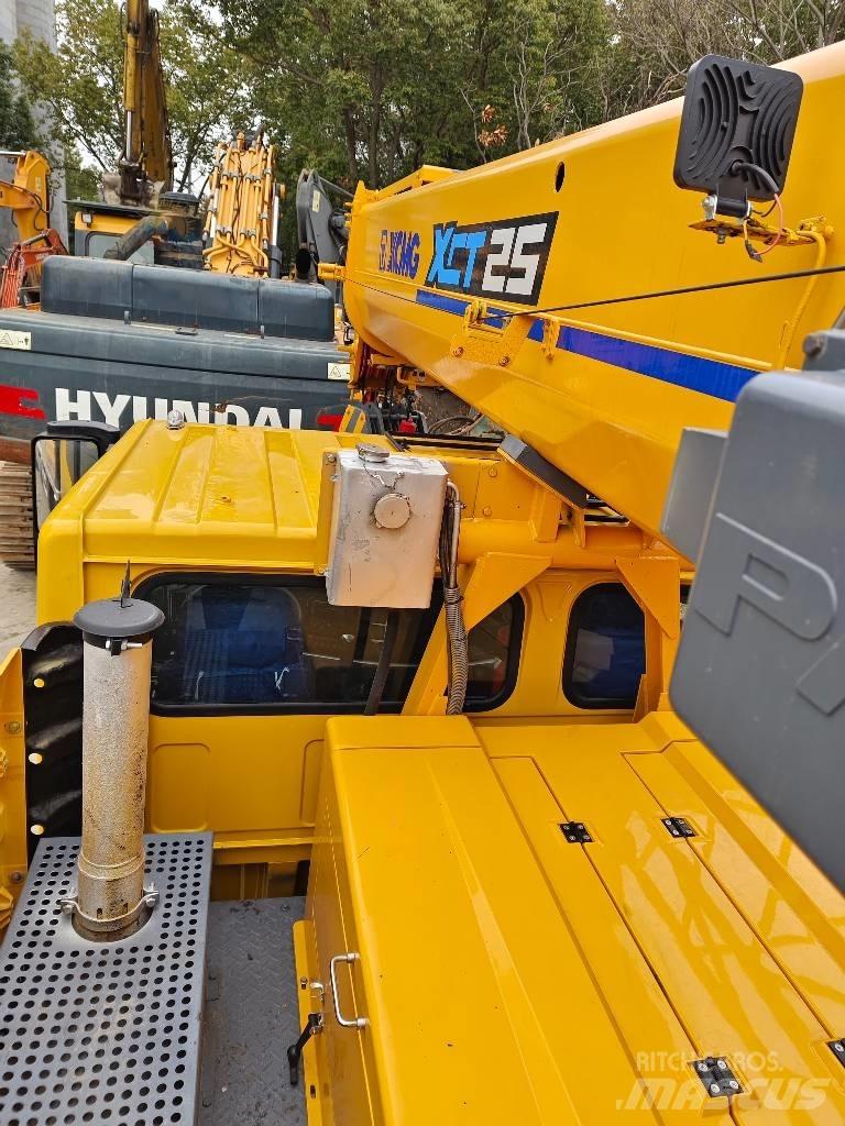 XCMG XCT 25L5-1 Mobile and all terrain cranes