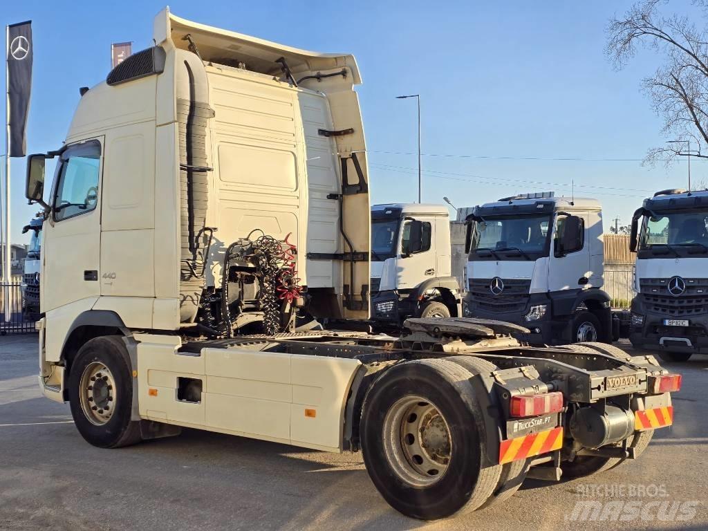 Volvo FH 13 440 Conventional Trucks / Tractor Trucks