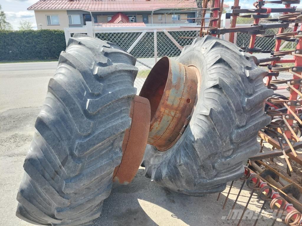 Taurus 520/70-34 Tires, wheels and rims