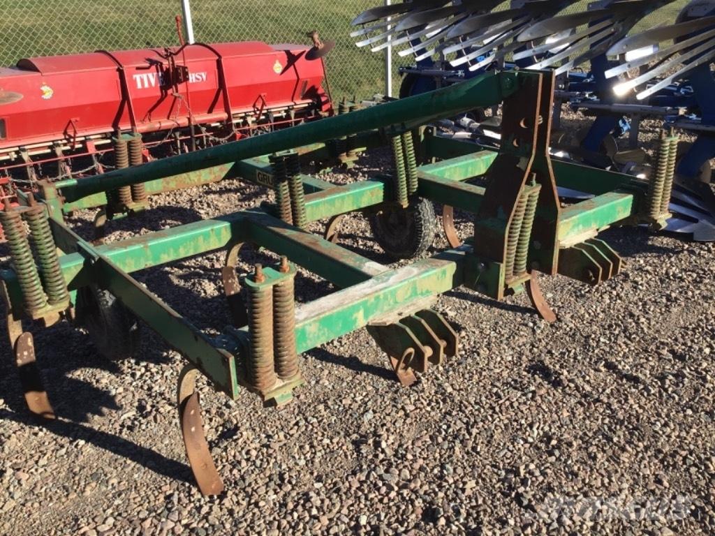 Grubber Kultivator Cultivators