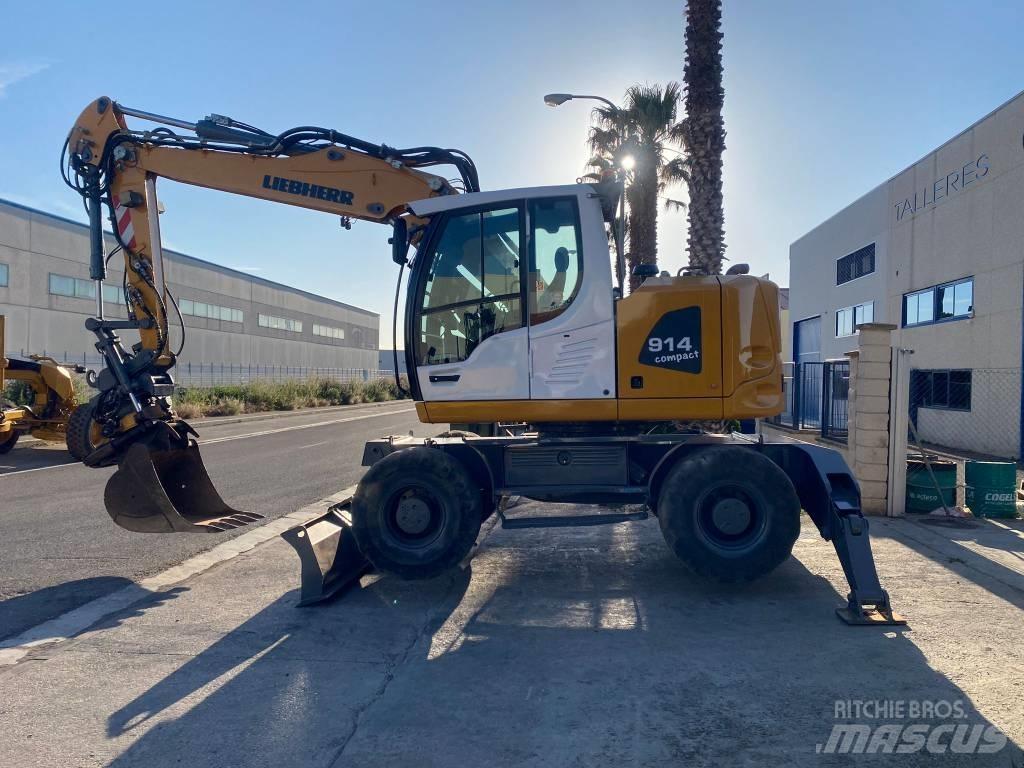 Liebherr A 914 Wheeled Excavators