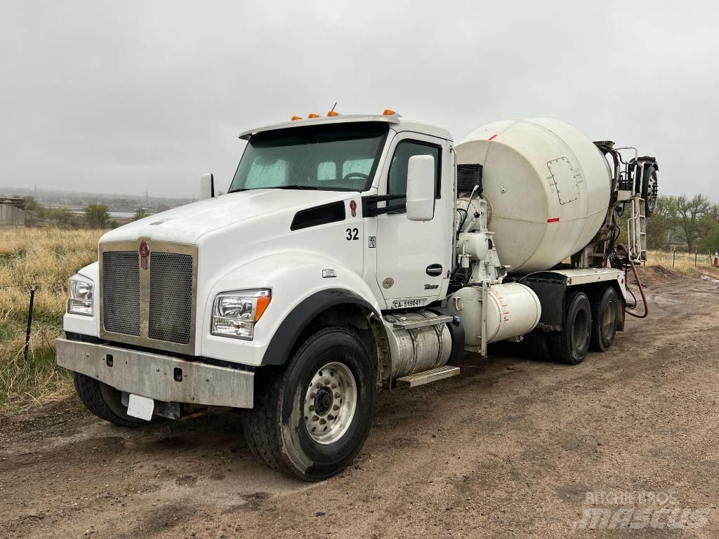 Kenworth T 880 Other Trucks