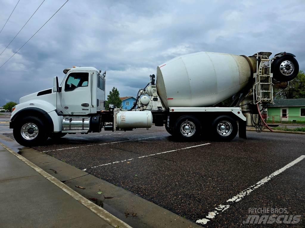 Kenworth T 880 Other Trucks