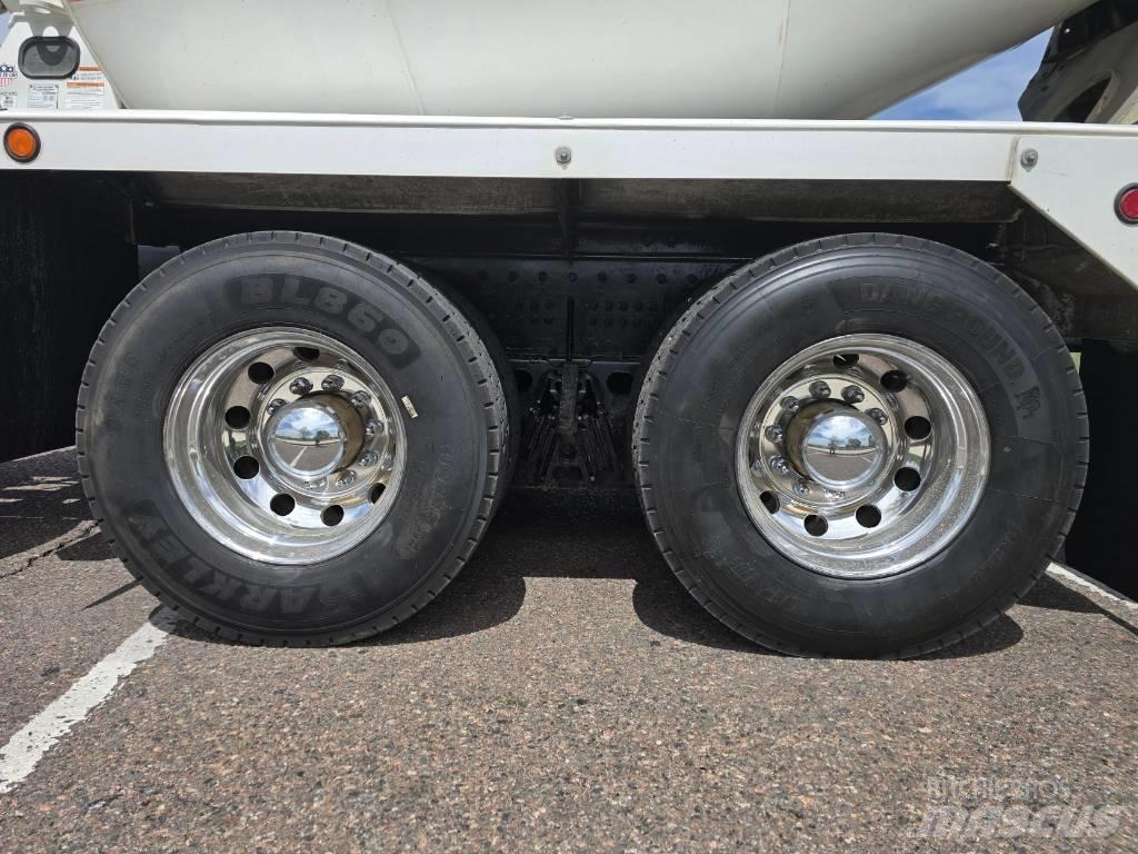 Kenworth T 880 Other Trucks