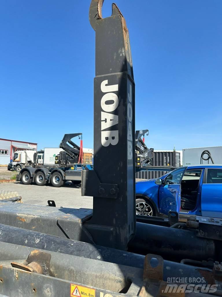 Volvo FH Demountable Trucks