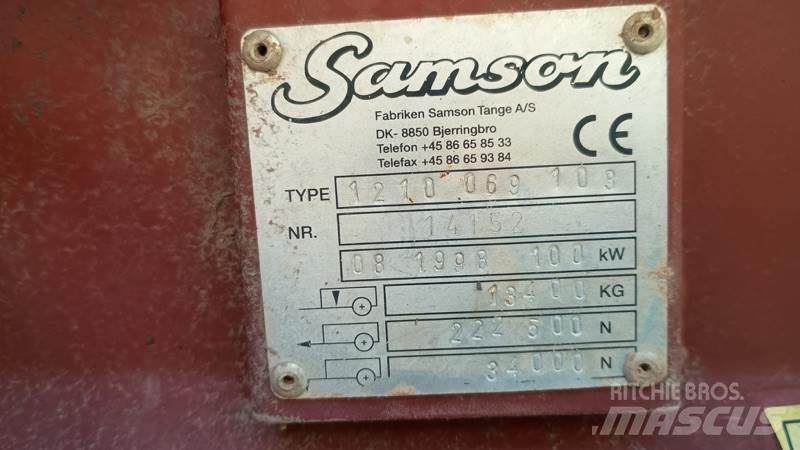 Samson 1210 Manure spreaders