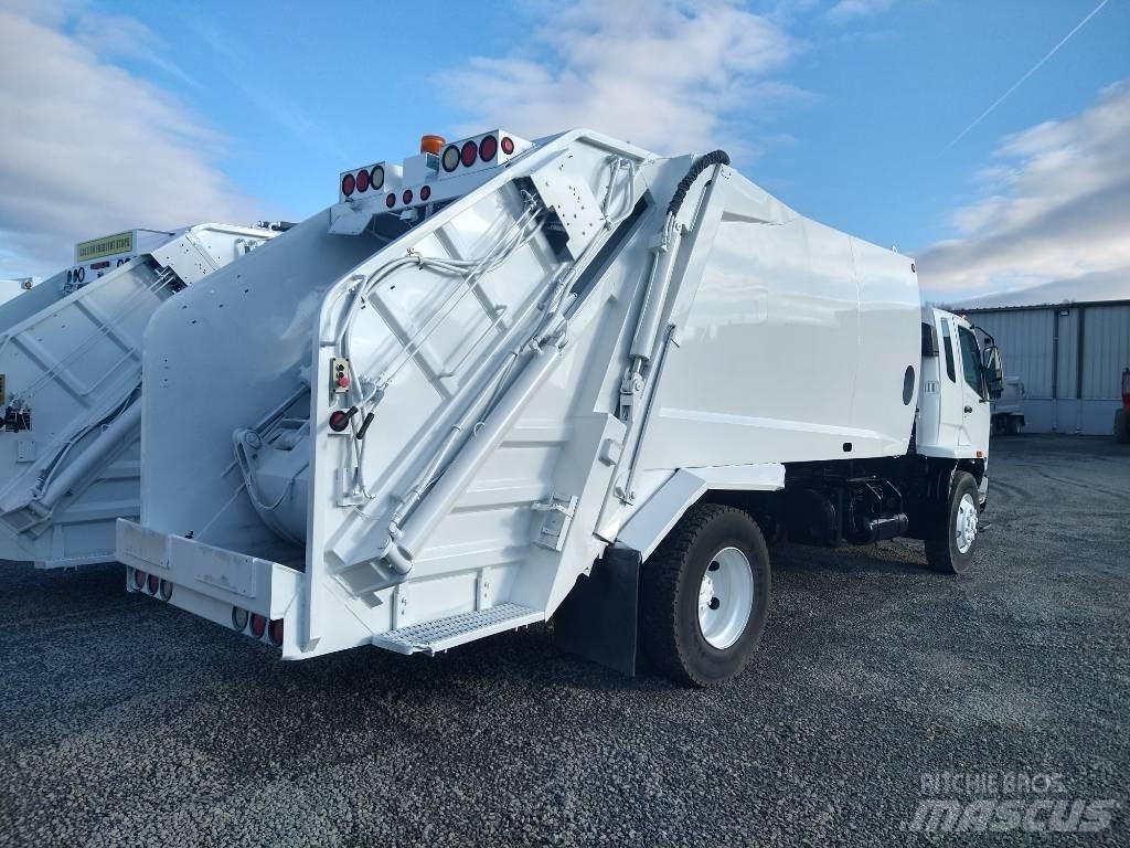 Mitsubishi Fuso Garbage Trucks / Recycling Trucks