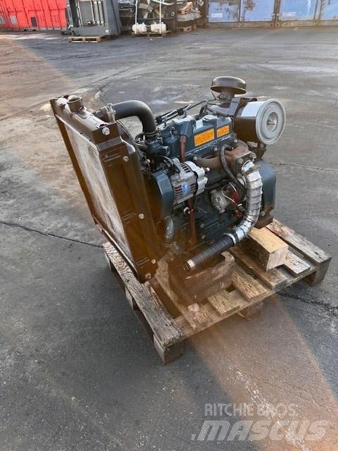 Kubota D 905 Engines