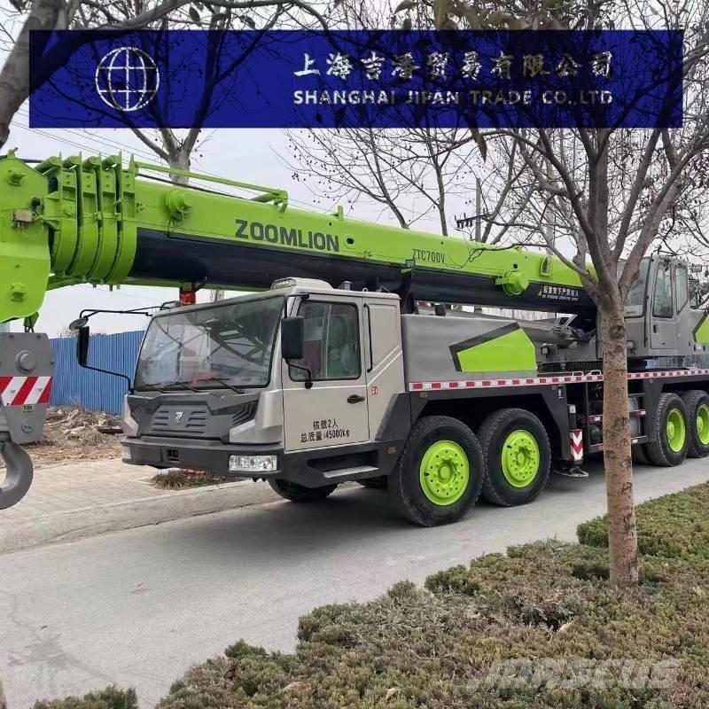 Zoomlion ZTC 700 V Mobile and all terrain cranes