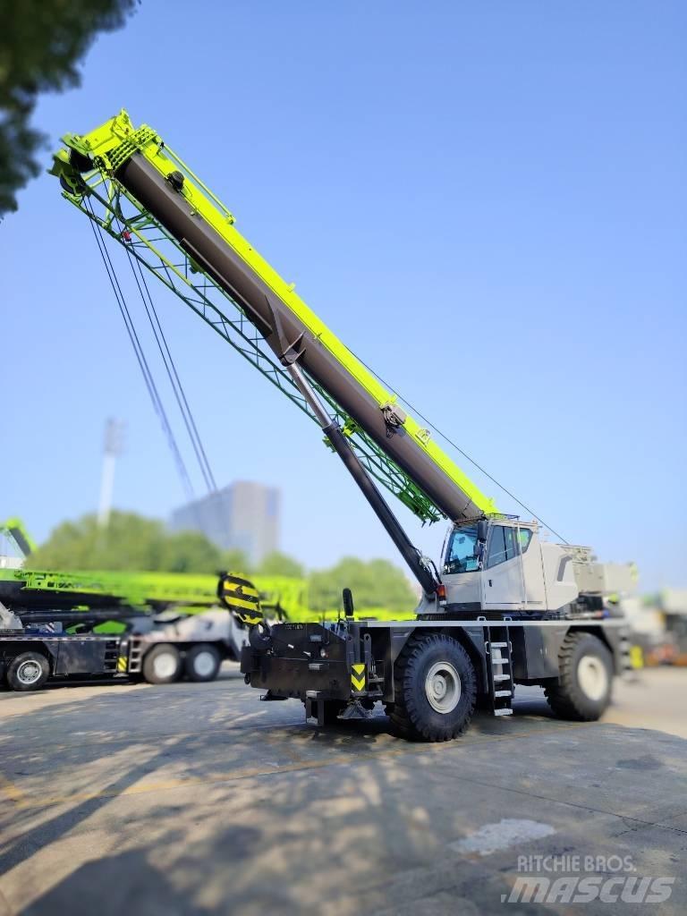 Zoomlion ZRT 600 Mobile and all terrain cranes