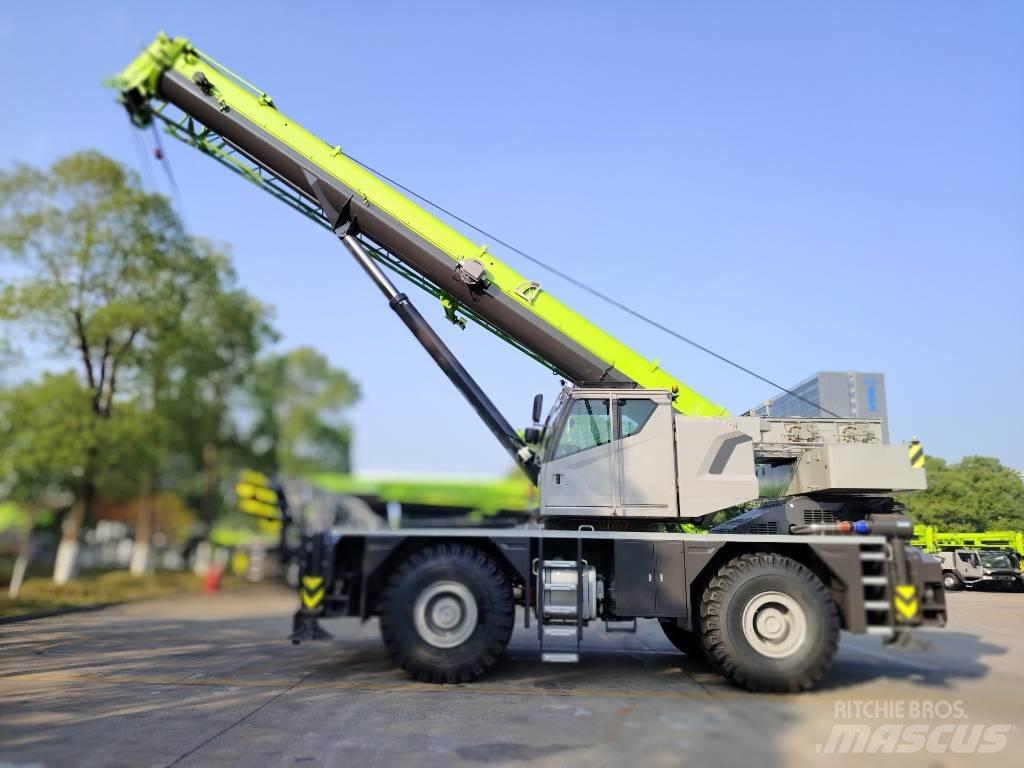 Zoomlion ZRT 600 Mobile and all terrain cranes