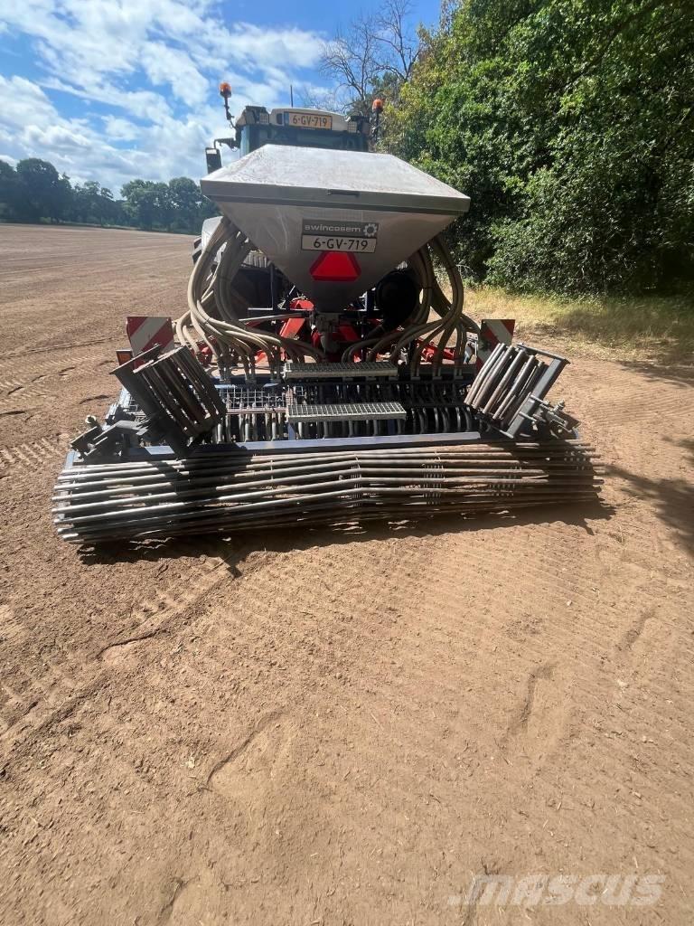 Kuhn HR 304 D Power Harrows And Rototillers