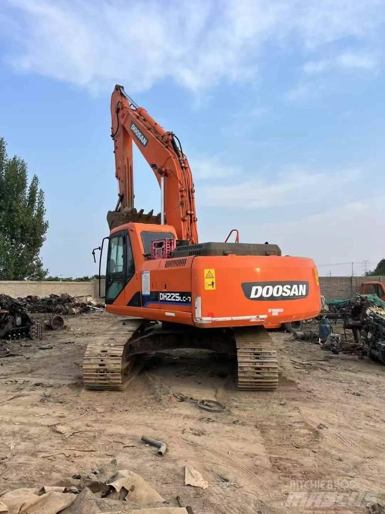 Doosan DH 225 LC-7 Crawler Excavators