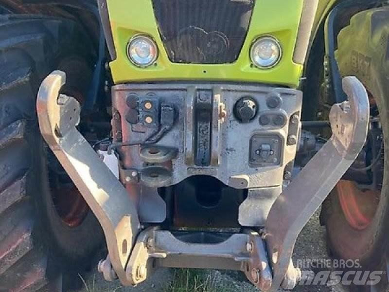 CLAAS Axion 830 Tractors