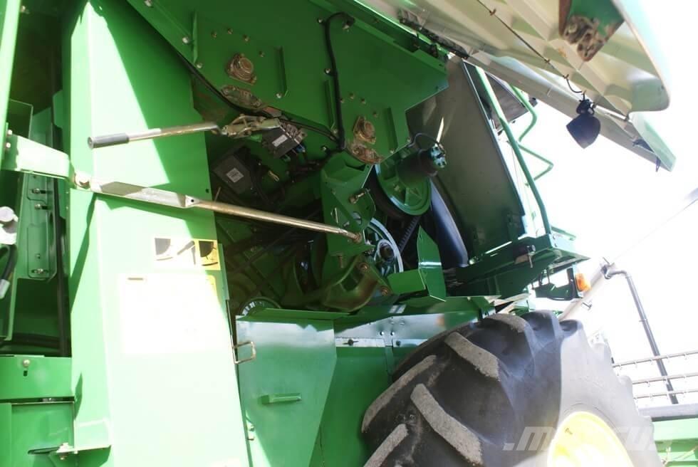 John Deere T 550 Combine Harvesters