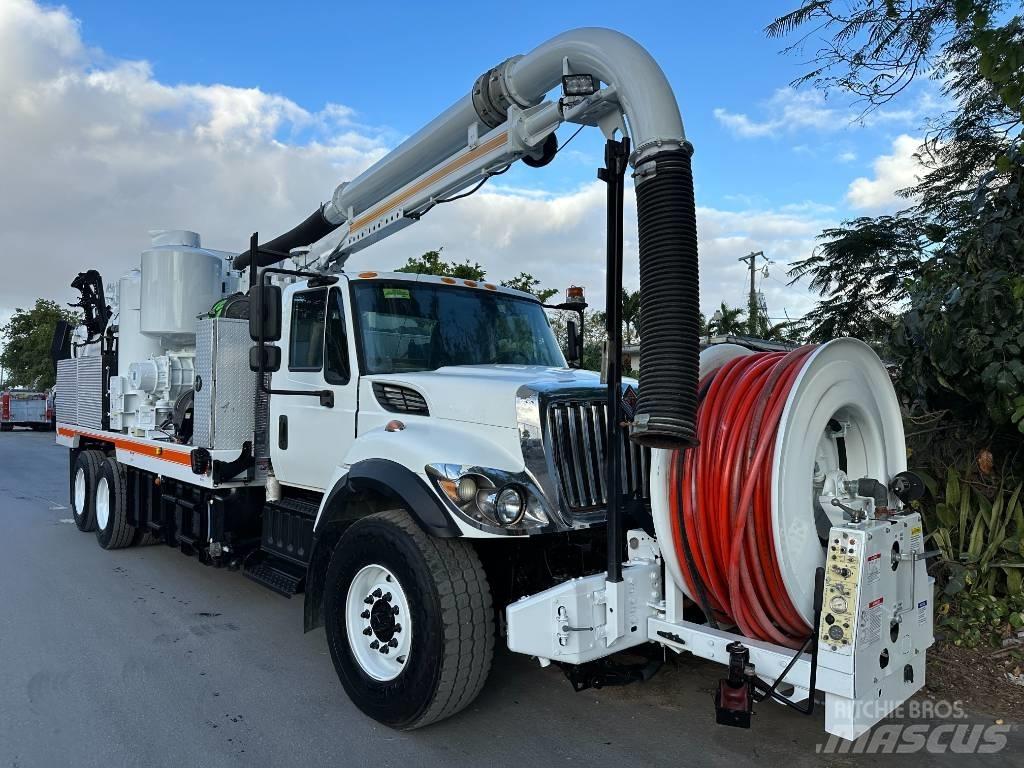 International 7400 Vacuum Trucks