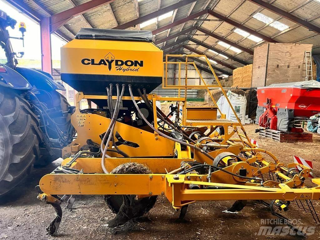 Claydon HYBRID 4 Farm Drills