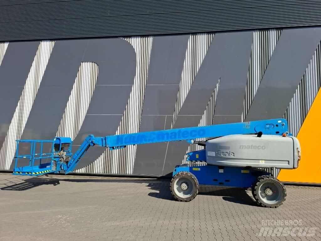 Genie S-65 Telescopic boom lifts