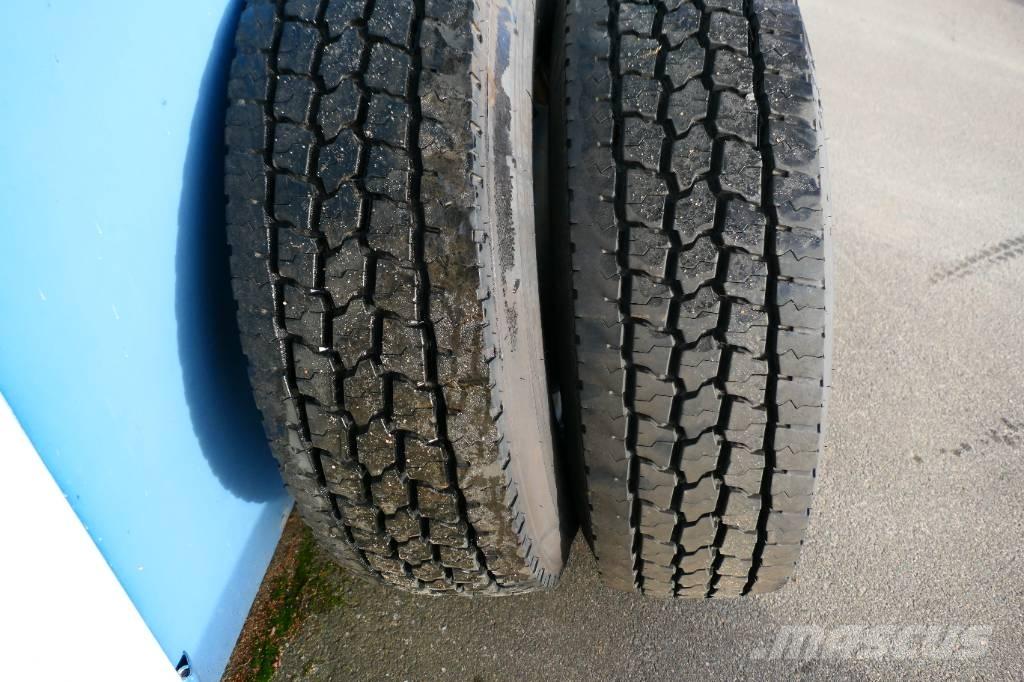 Dunlop 315/80R22,5 Tires, wheels and rims
