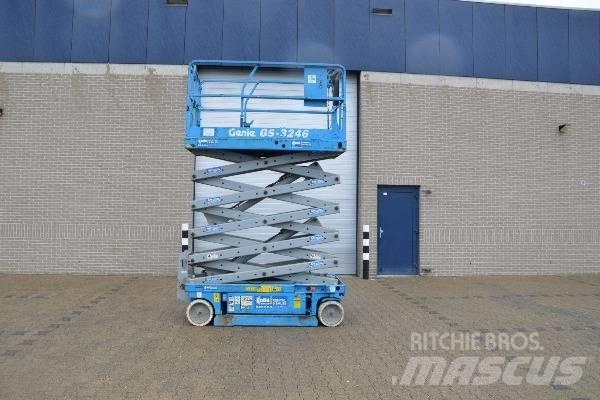 Genie GS 3246 Scissor Lifts