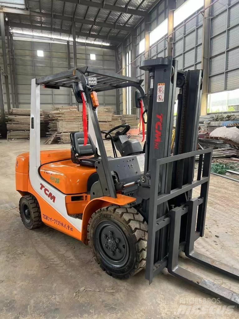 TCM FD 30 Diesel Forklifts