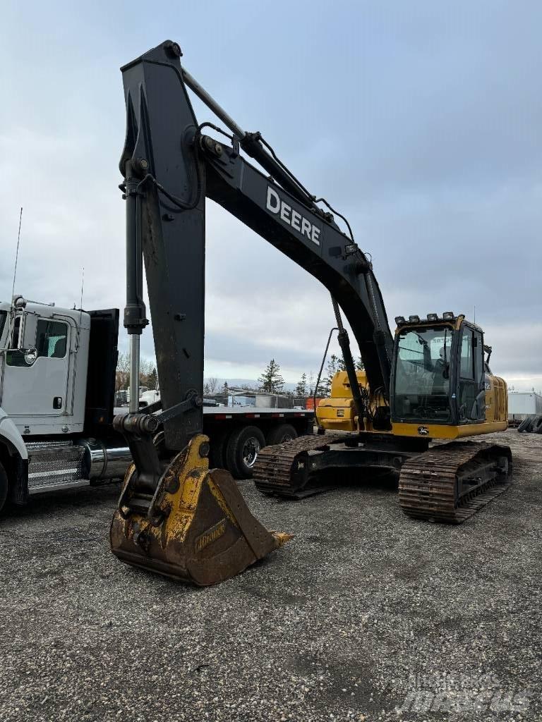 DEERE 210G LC Crawler Excavators