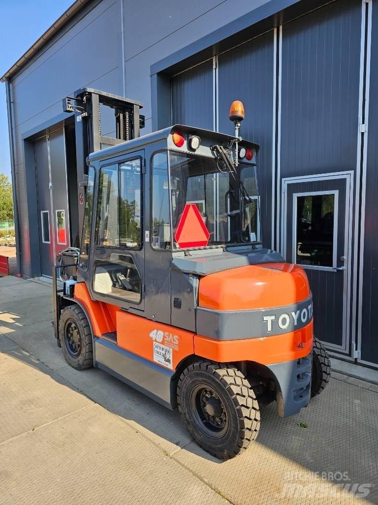 Toyota 7 FBMF 40 Electric Forklifts