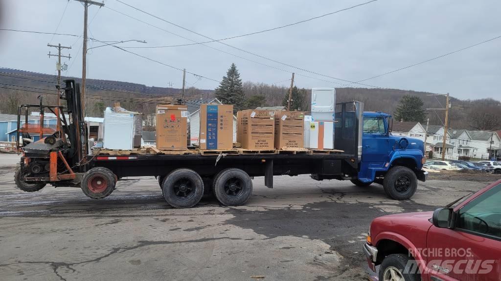 Ford F9000 Flatbed Trucks