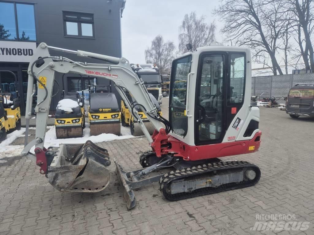 Takeuchi TB 225 Mini Excavators <7t (Mini Diggers)