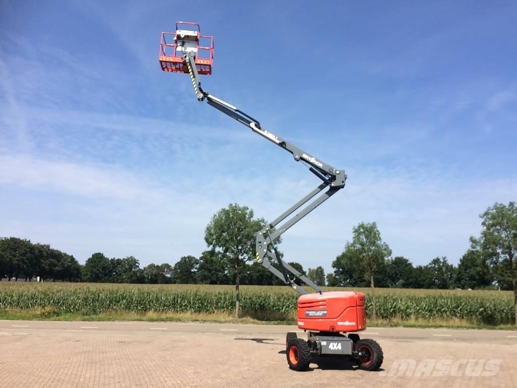 SkyJack SJ 46 AJ Articulated boom lifts