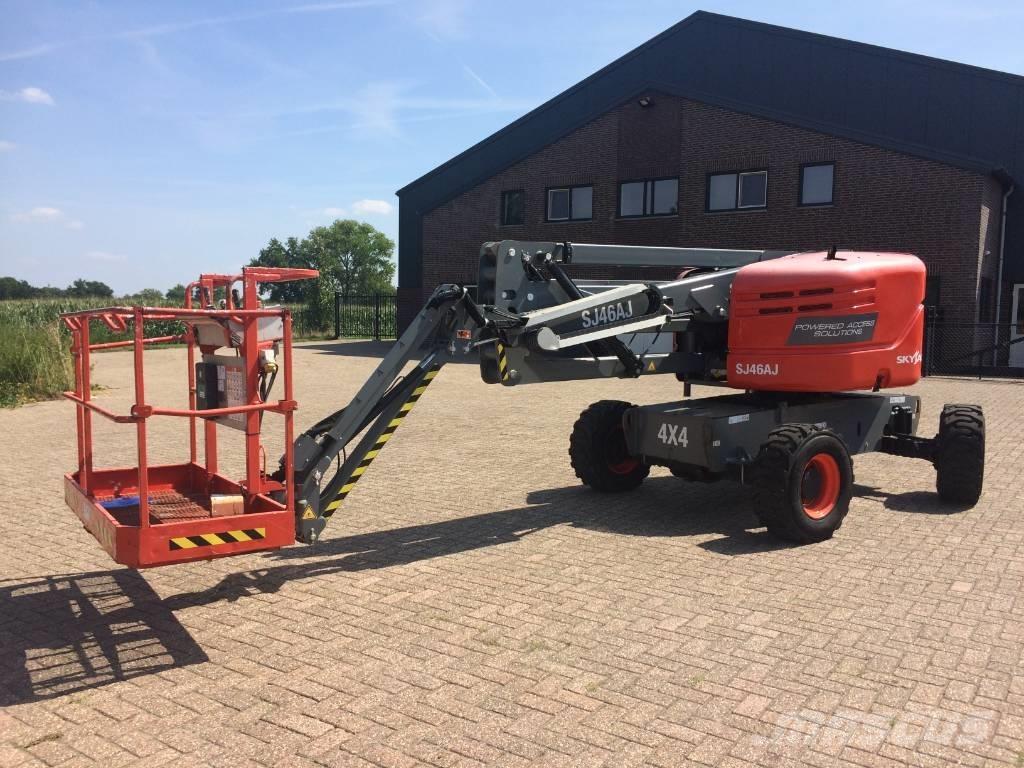 SkyJack SJ 46 AJ Articulated boom lifts