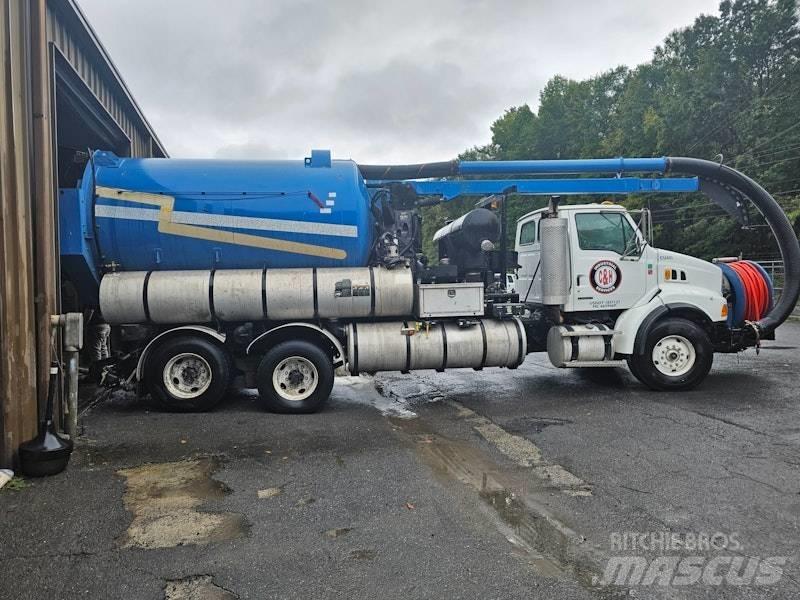 Sterling LT 9500 Vacuum Trucks