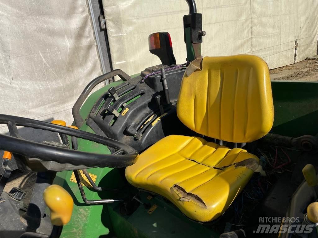 John Deere 5215 Tractors